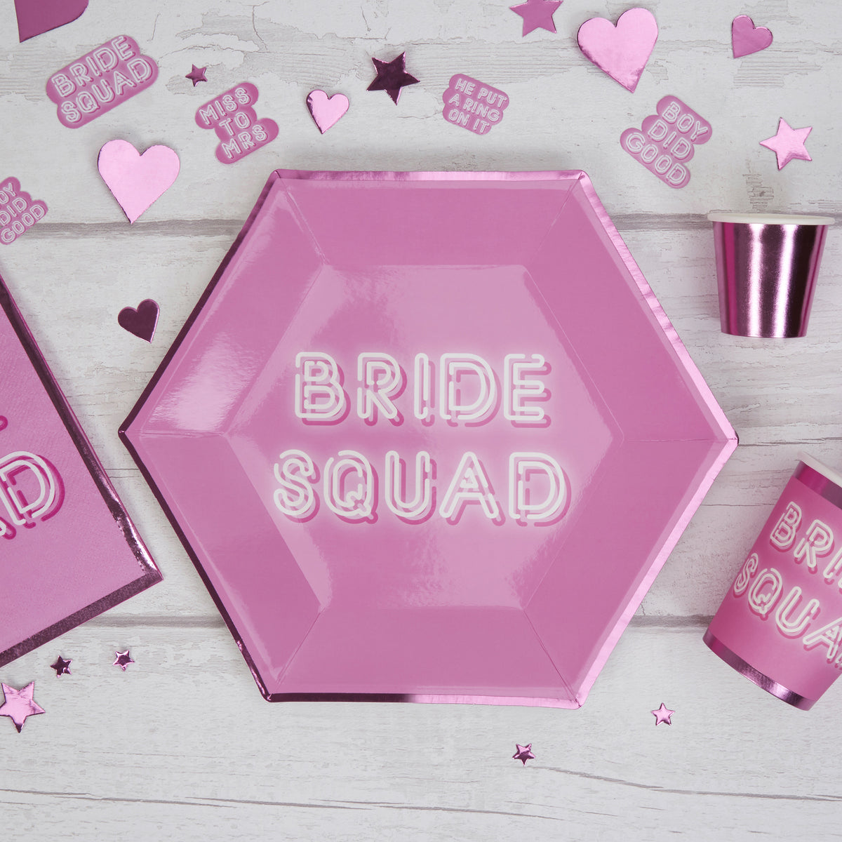 8 assiettes hexagonales roses en carton - Bride Squad