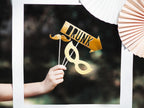 8 accessoires dorés pour photobooth - Happy New Year Collection