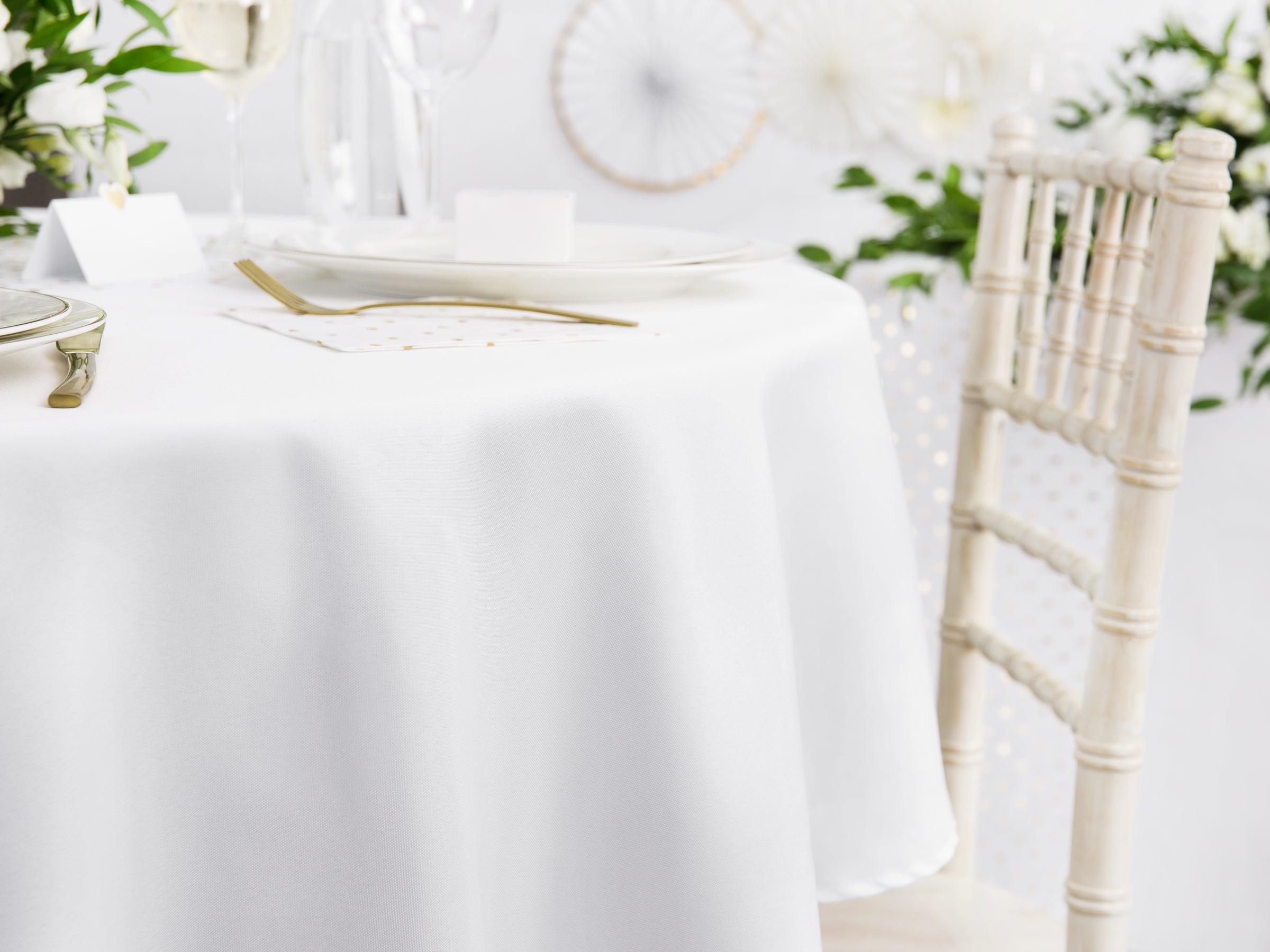 Nappe redondo blanche en tissu de 230 cm