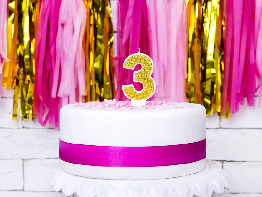 Bougie anniversaire dorée chiffre 3