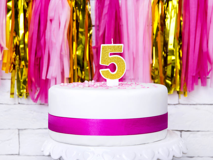 Bougie anniversaire dorée chiffre 5