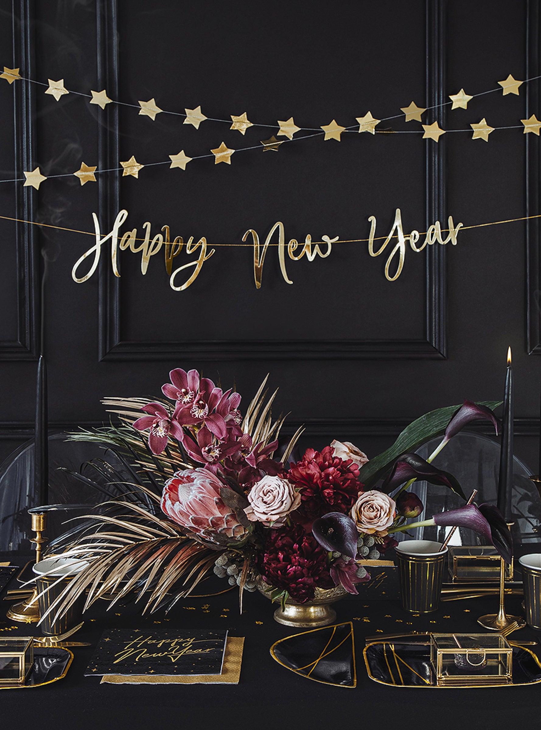 20 serviettes en papier Nouvel An Happy New Year noires et dorées (33 x 33 cm) - New Year's Eve Collection