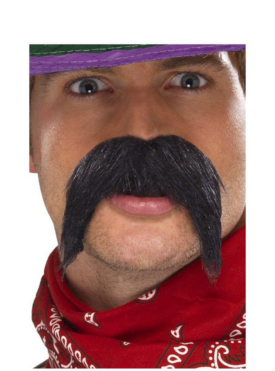 Moustache de ricain