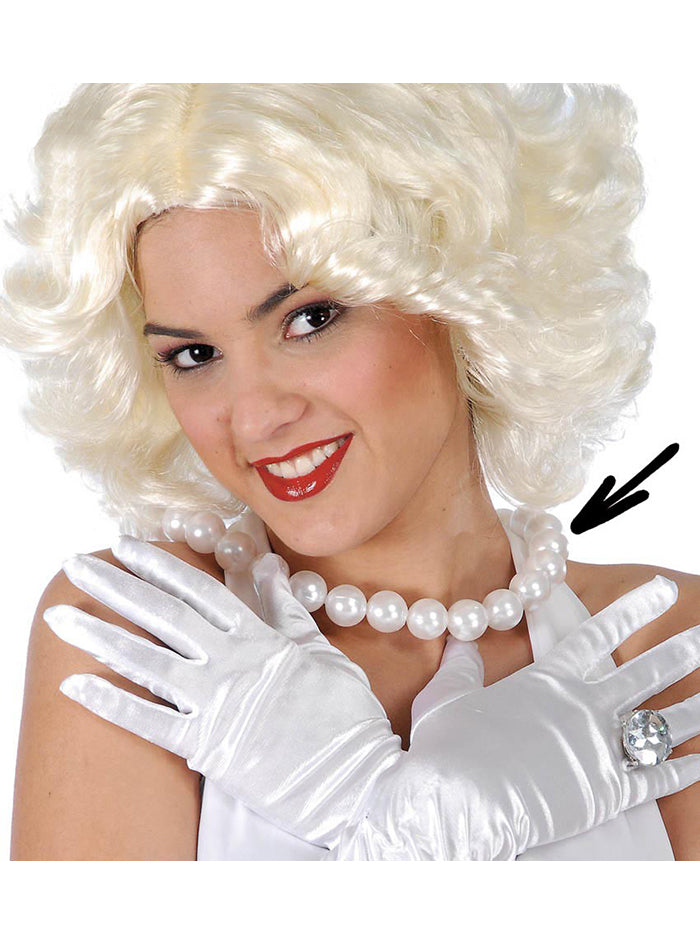 Collier en perles blanches