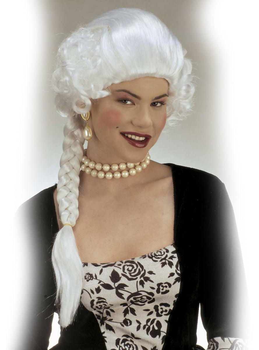Perruque d'époque femme