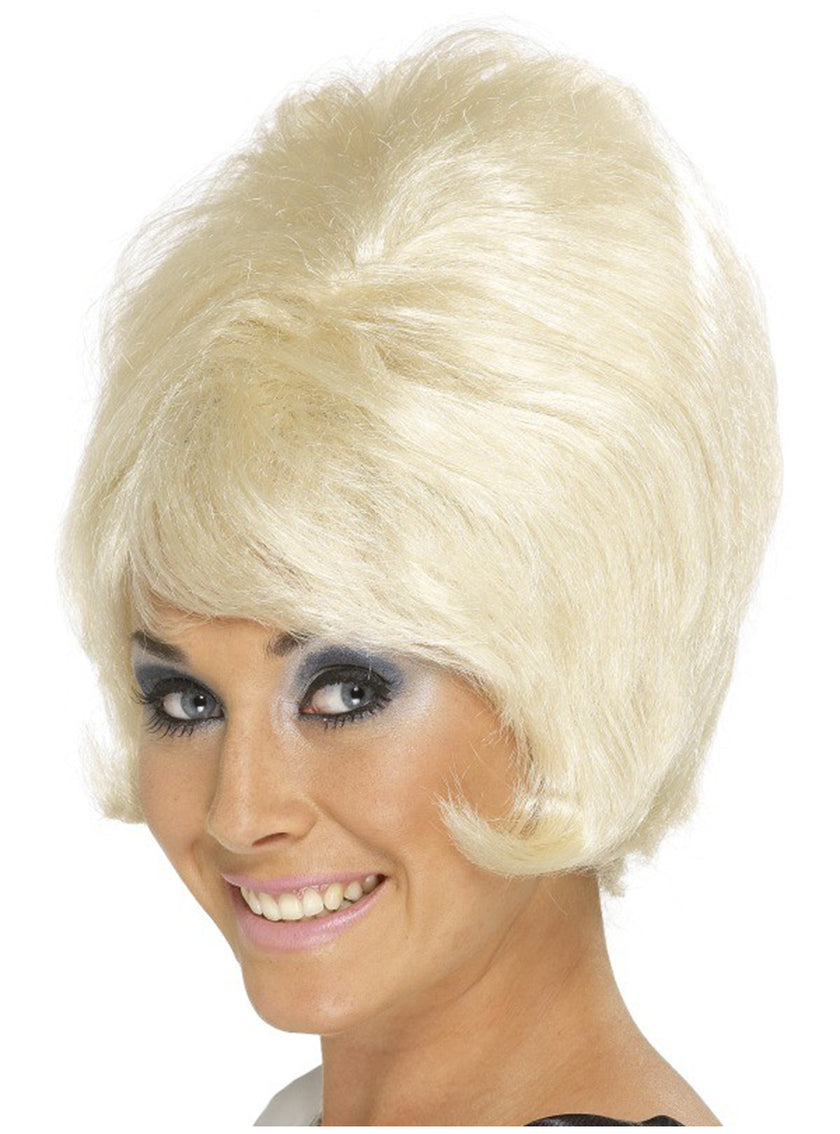 Perruque blonde en ruche des années 60