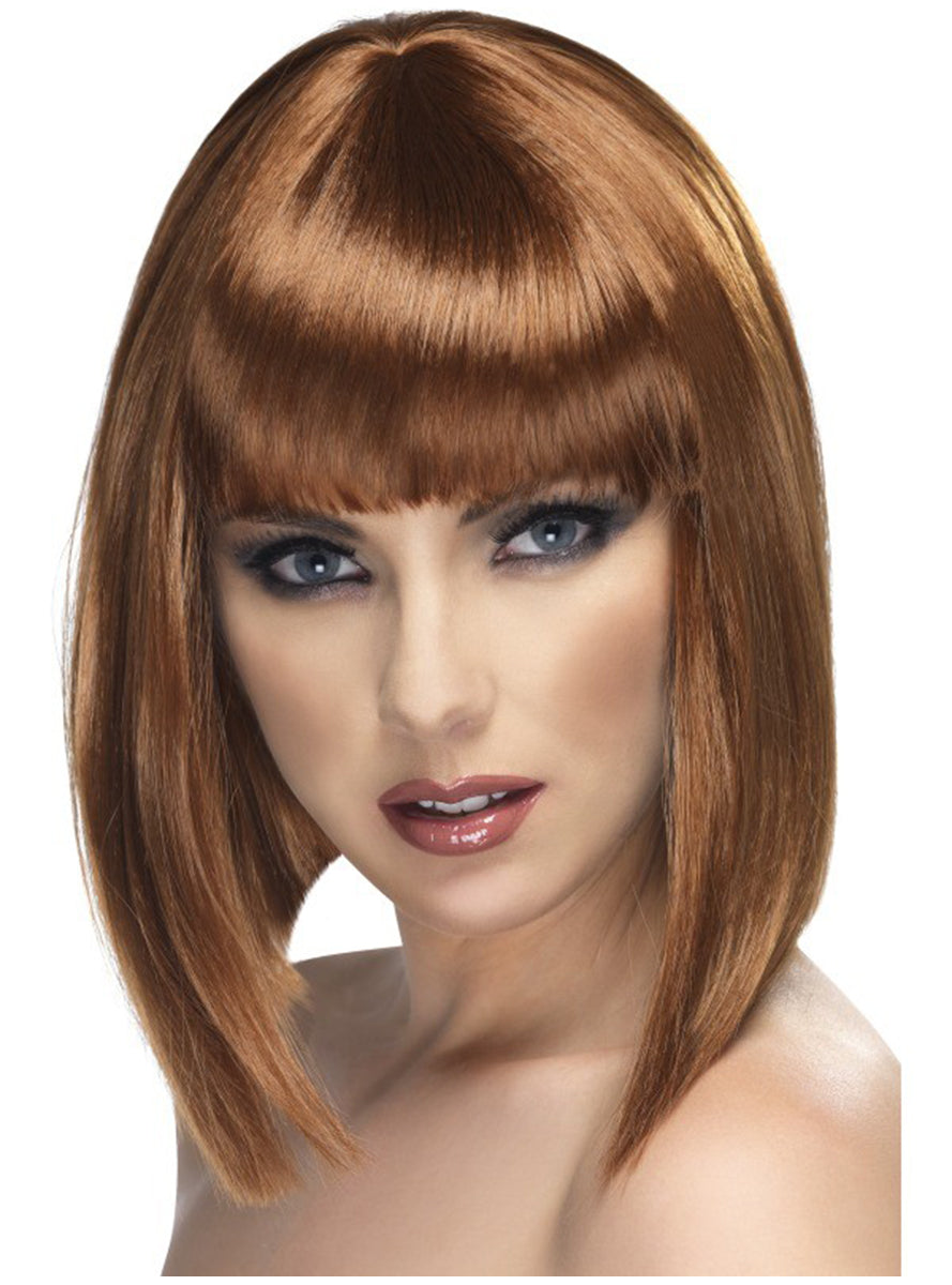 Perruque glamour courte et marron