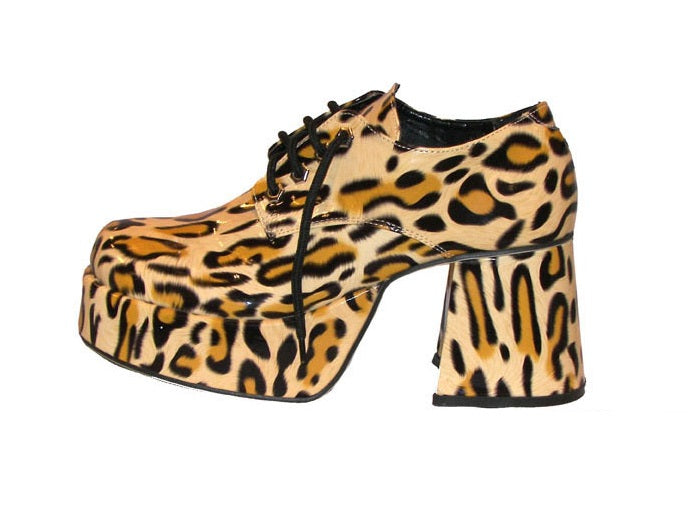 paire de chaussures compensées lïopard pointure 42-43